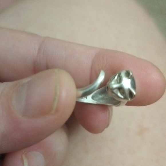 Vtg. Sterling Silver Signed Handcrafted Cat wrap around Ring size 7 - Picture 3 of 7